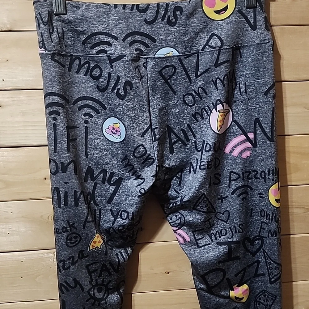 Justice Girls Leghings Size 18 Emojis
